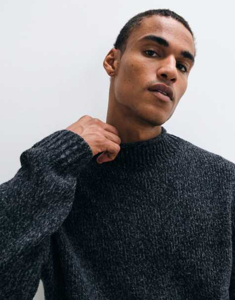 Abercrombie & Fitch jersey de punto con cuello alto falso en negro - view 1