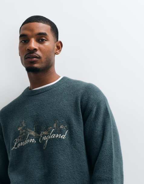 Abercrombie & Fitch jersey de punto con cuello redondo estampado London en verde oscuro - view 1