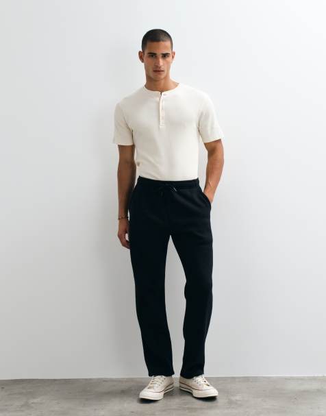 Abercrombie & Fitch - joggers baggy sin puño en negro - view 1