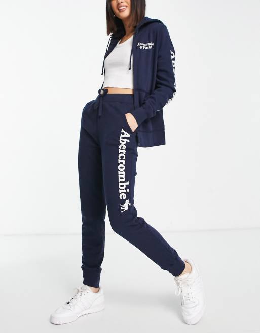 Abercrombie & Fitch - Joggers in pile blu navy con logo sul lato