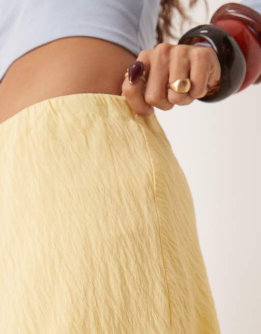Abercrombie & Fitch - Jupe-short courte virevoltante - Jaune, 2 de 5