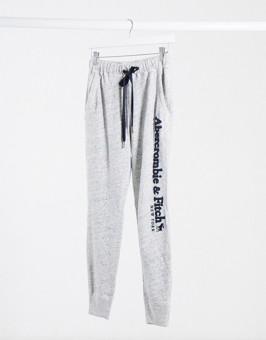 Abercrombie & Fitch - Klassieke joggingbroek met logo aan de zijkant in grijs