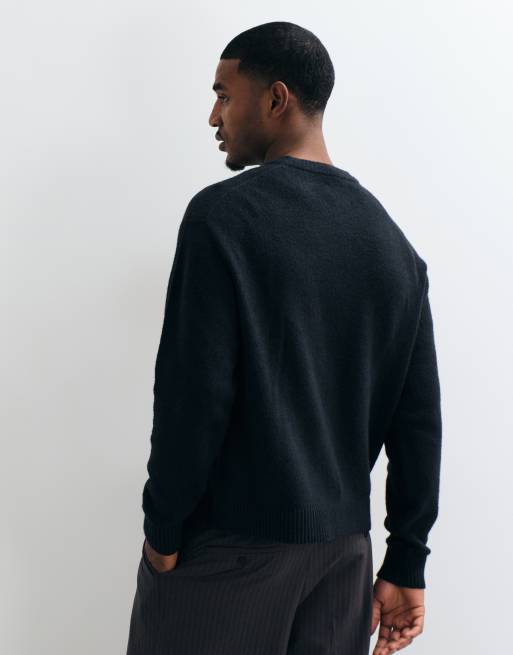 Abercrombie & Fitch knitted chicago graphic crew neck jumper in black, 5 of 10