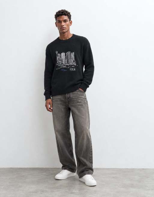 Abercrombie & Fitch knitted chicago graphic crew neck jumper in black, 7 of 10