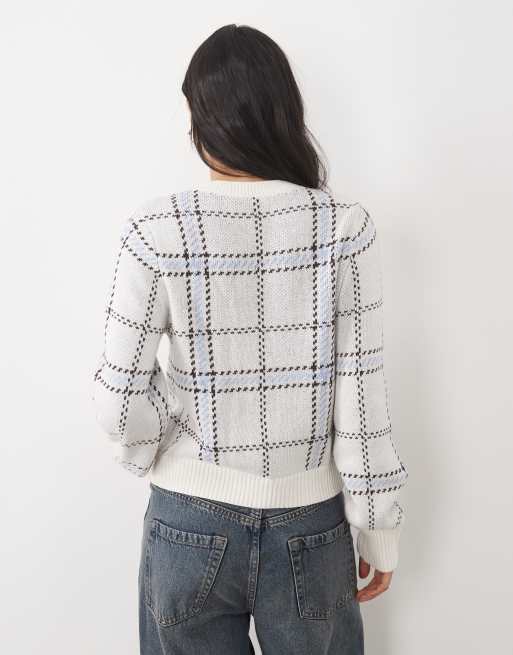 Abercrombie & Fitch knitted crew neck cardigan in white and blue check, 3 of 4