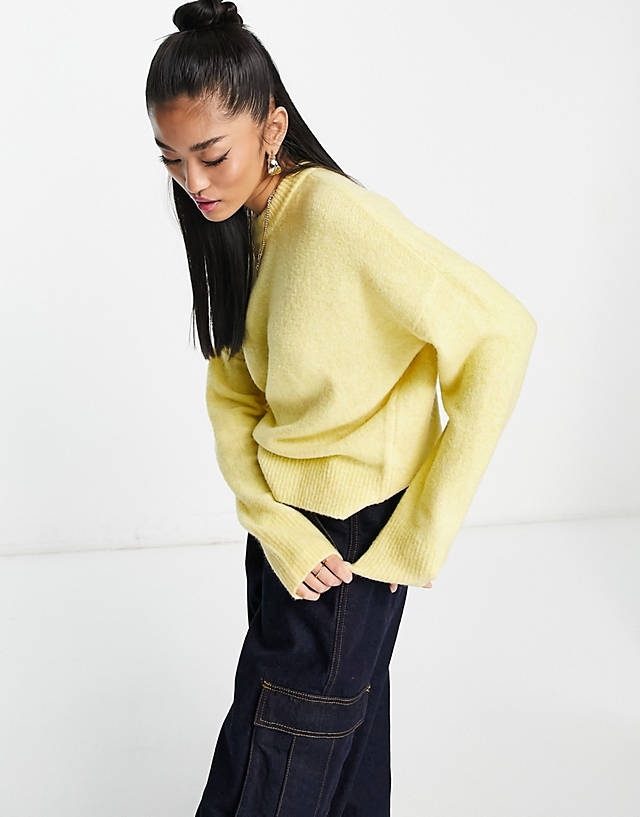 Abercrombie & Fitch - knitted crew neck jumper in yellow