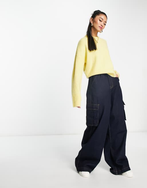 Abercrombie & Fitch knitted crew neck jumper in yellow , 4 of 4