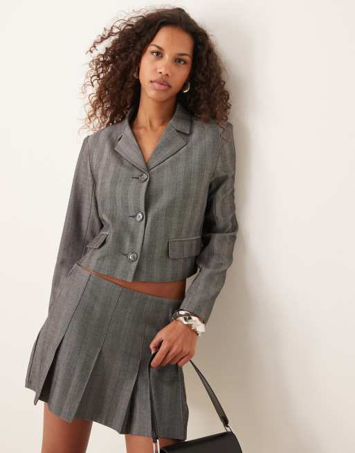 Abercrombie & Fitch - Korte gestreepte blazer met visgraatmotief in grijs, deel van co-ord set