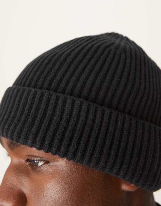 Abercrombie & Fitch – Kurze, gerippte Mütze in Schwarz, 4 von 4
