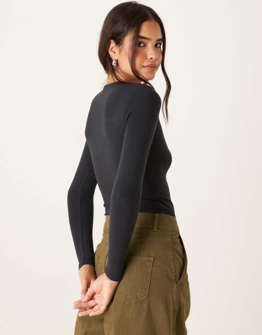 Abercrombie Fitch – Langärmliges, knapp geschnittenes T-Shirt in