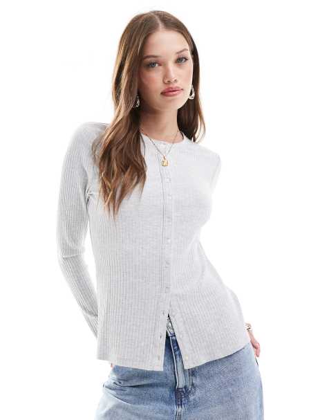 Abercrombie & Fitch – Langärmliges Oberteil in Grau mit durchgehender Knopfleiste - view 1