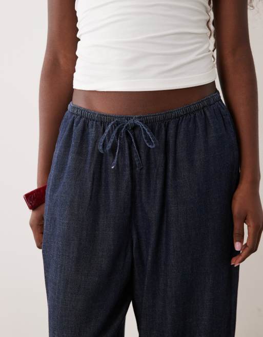 Abercrombie & Fitch lightweight high rise wide leg pull on trousers in indigo, 4 of 5