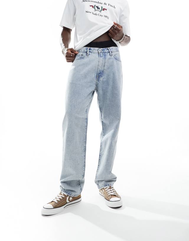 Abercrombie & Fitch - lightweight loose fit jeans in light wash