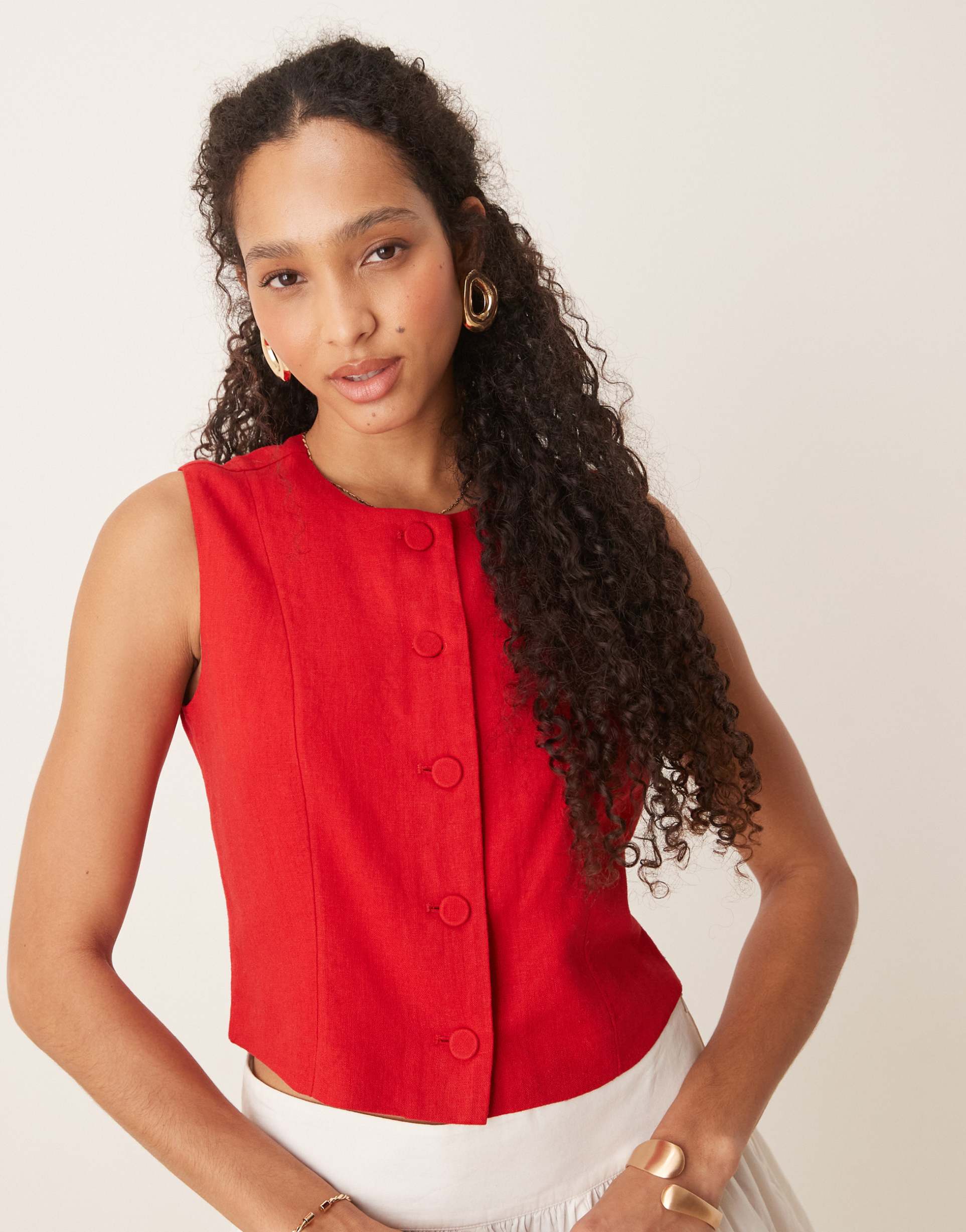 abercrombie & fitch linen high neck cropped tank top in red