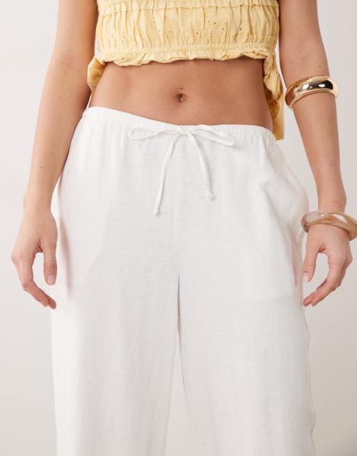 Abercrombie & Fitch linen rich wide leg pull on trousers with embroidered hem in white, 3 of 5