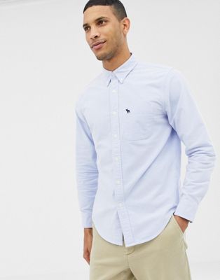 Abercrombie & Fitch – Ljusblå oxfordskjorta med button down-krage och logga på fickan i smal passform