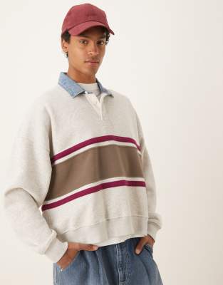 Abercrombie & Fitch Abercrombie & Fitch location motif back sweat top in white