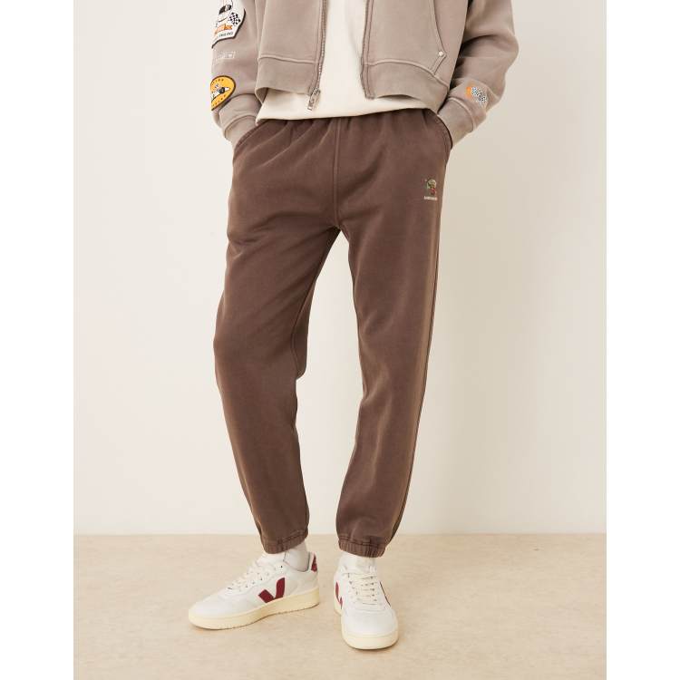 209608043-1-brown?$n_750w$&wid