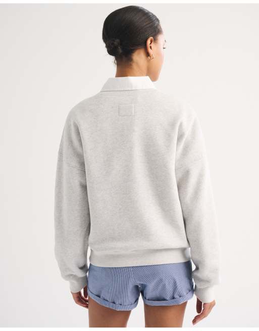 Abercrombie & Fitch Logo crew sweatshirt in light gray, 6 of 7