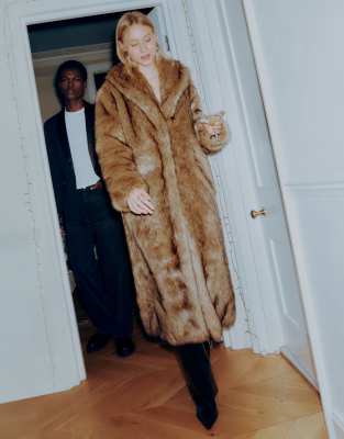 Abercrombie & Fitch long faux fur coat in camel-Brown