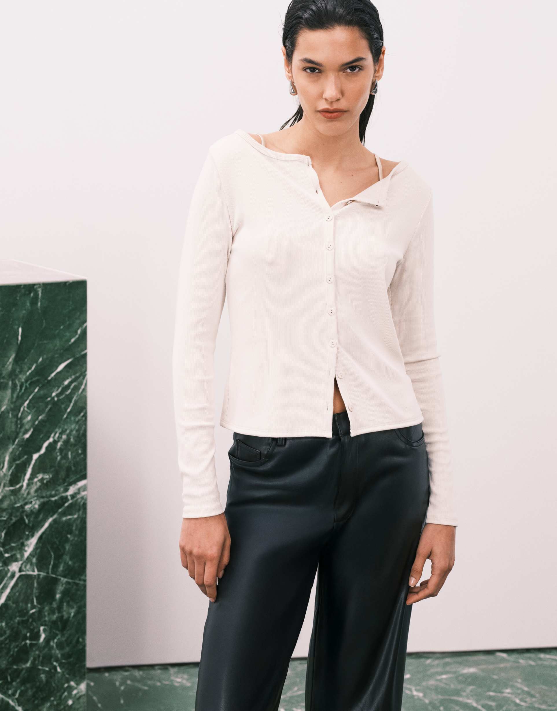 abercrombie & fitch long sleeve ribbed button up top in beige