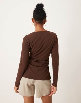 Abercrombie & Fitch Long Sleeve Top With Slash Neck In Brown