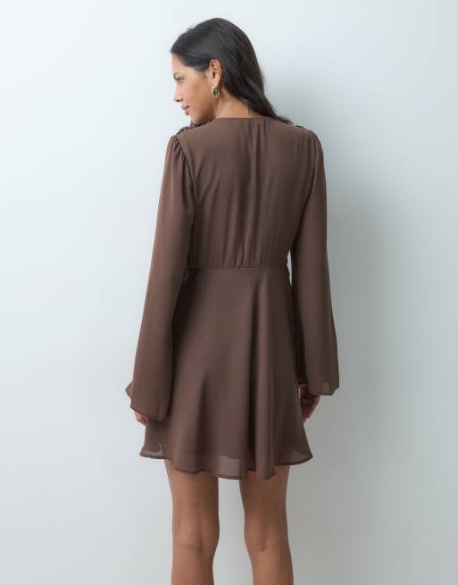 Abercrombie & Fitch long sleeve v neck mini dress with lace panel in brown, 4 of 5