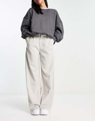 Abercrombie & Fitch loose twill chino in beige