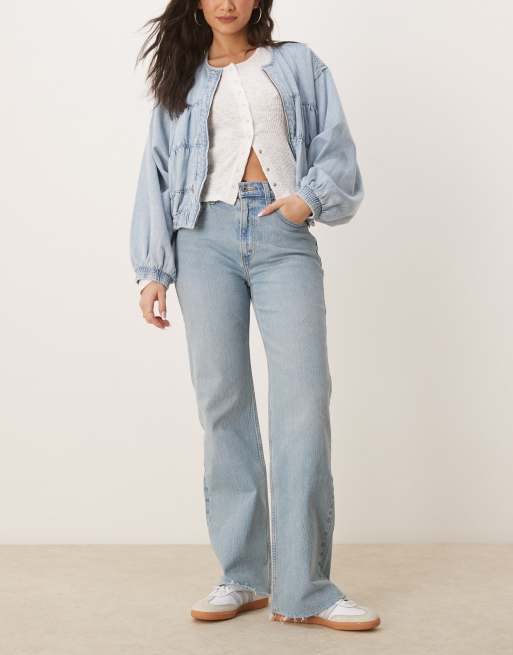 Abercrombie & Fitch – Luźne jeansy w stylu lat 90. z wysokim stanem i efektem znoszenia