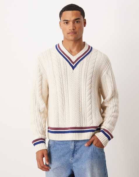 Abercrombie & Fitch - Maglione lavorato a trecce beige a maniche lunghe con scollo a V e dettagli a righe - view 1