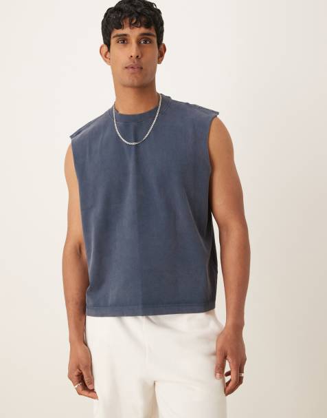 Abercrombie & Fitch – Marinblått, ärmlöst linne i kort design - view 1