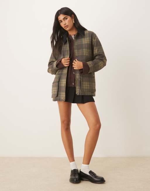 Abercrombie & Fitch mid length contrast collar waxed barn jacket in green plaid, 2 of 4
