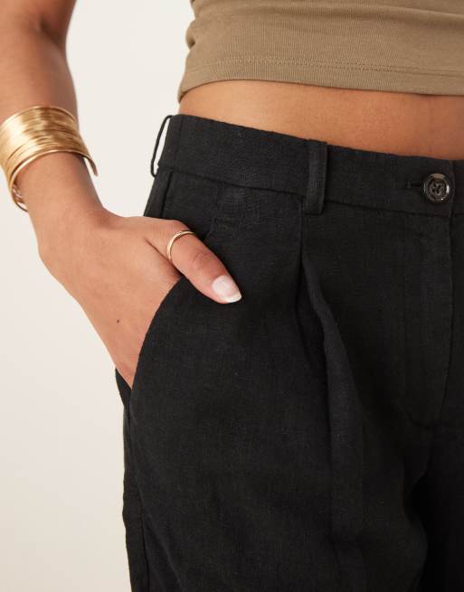 Abercrombie & Fitch mid rise bermuda linen shorts in black, 2 of 5