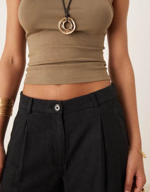 Abercrombie & Fitch mid rise bermuda linen shorts in black, 4 of 5