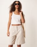 [Abercrombie & Fitch] Abercrombie & Fitch mid rise bermuda shorts in beige-Neutral W26 BEIGE