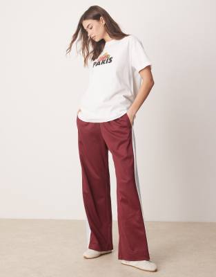 Abercrombie & Fitch Abercrombie & Fitch mid rise drawstring track pant in red-Brown