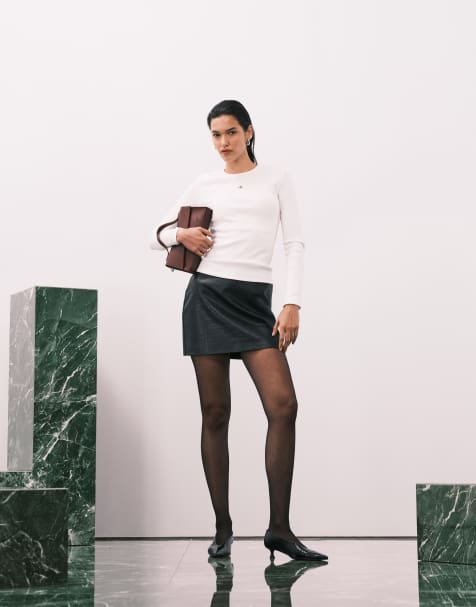 Abercrombie & Fitch - Mini-jupe évasée effet croco - Noir - view 1