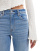Thumbnail 3 van 5