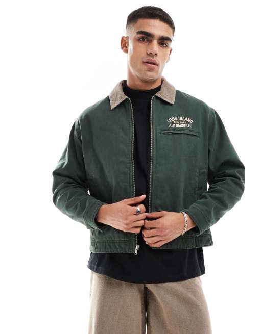 Abercrombie & Fitch – Mörkgrön arbetsjacka av twill i kort design med tryck baktill och dragkedja framtill