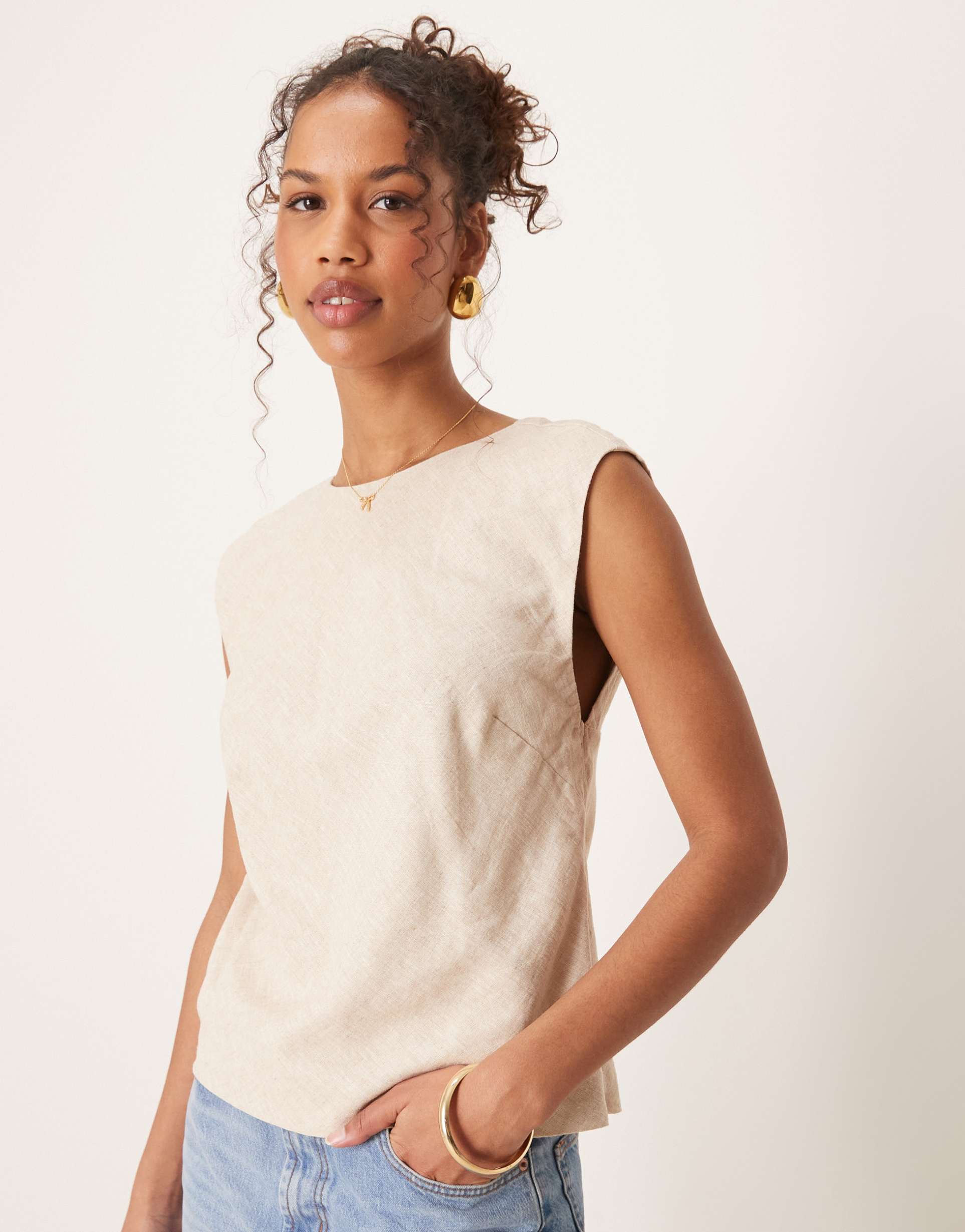 abercrombie & fitch open back detail cap sleeve top in beige