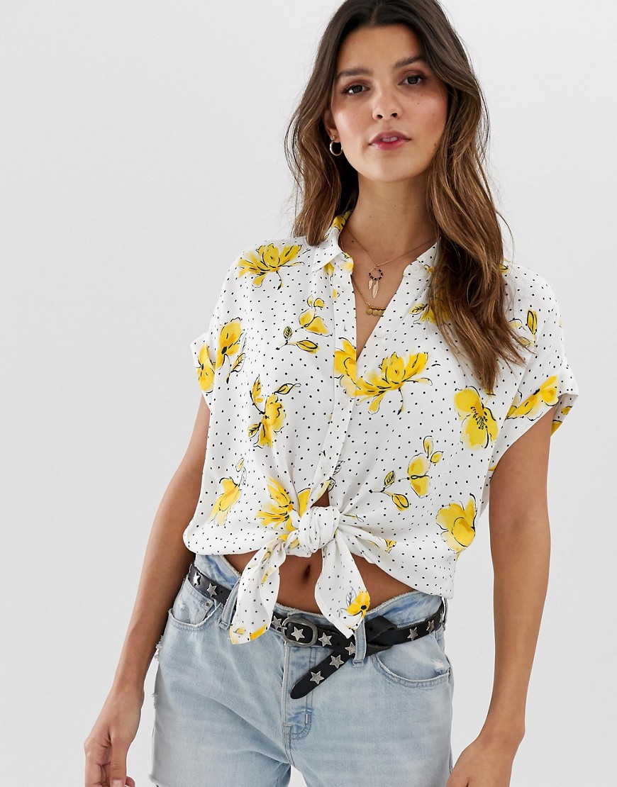 Abercrombie & Fitch - Overhemd met geknoopte voorkant en print-Wit