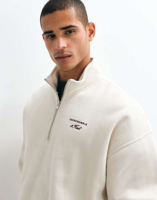 Abercrombie & Fitch Oversize-Sweatshirt mit Script-Logo und 1/4-Reißverschluss in Cremeweiß, 2 von 5