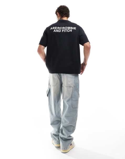 Abercrombie & Fitch – Oversize-T-Shirt in Schwarz mit gemustertem Logo hinten - view 1