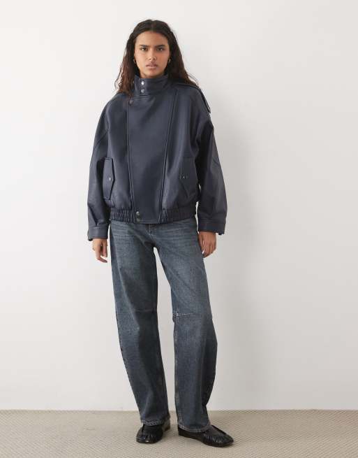 Abercrombie & Fitch oversized bomberjakke i imiteret læder i navy, 2 af 4