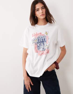 Abercrombie -amp Fitch oversized Lisbon graphic T-shirt in white white 7690₽
