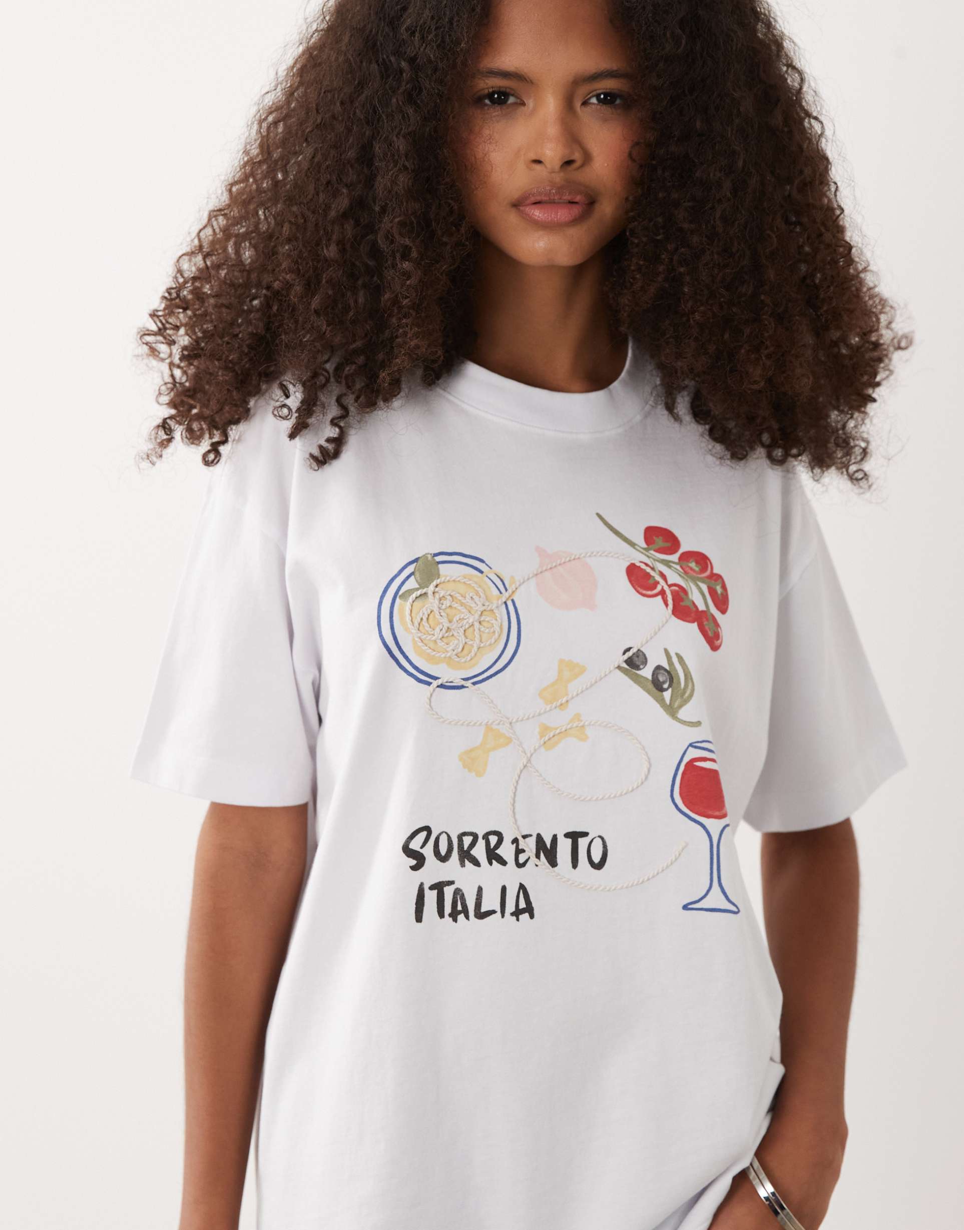 abercrombie & fitch oversized 'sorrento' graphic t-shirt in white