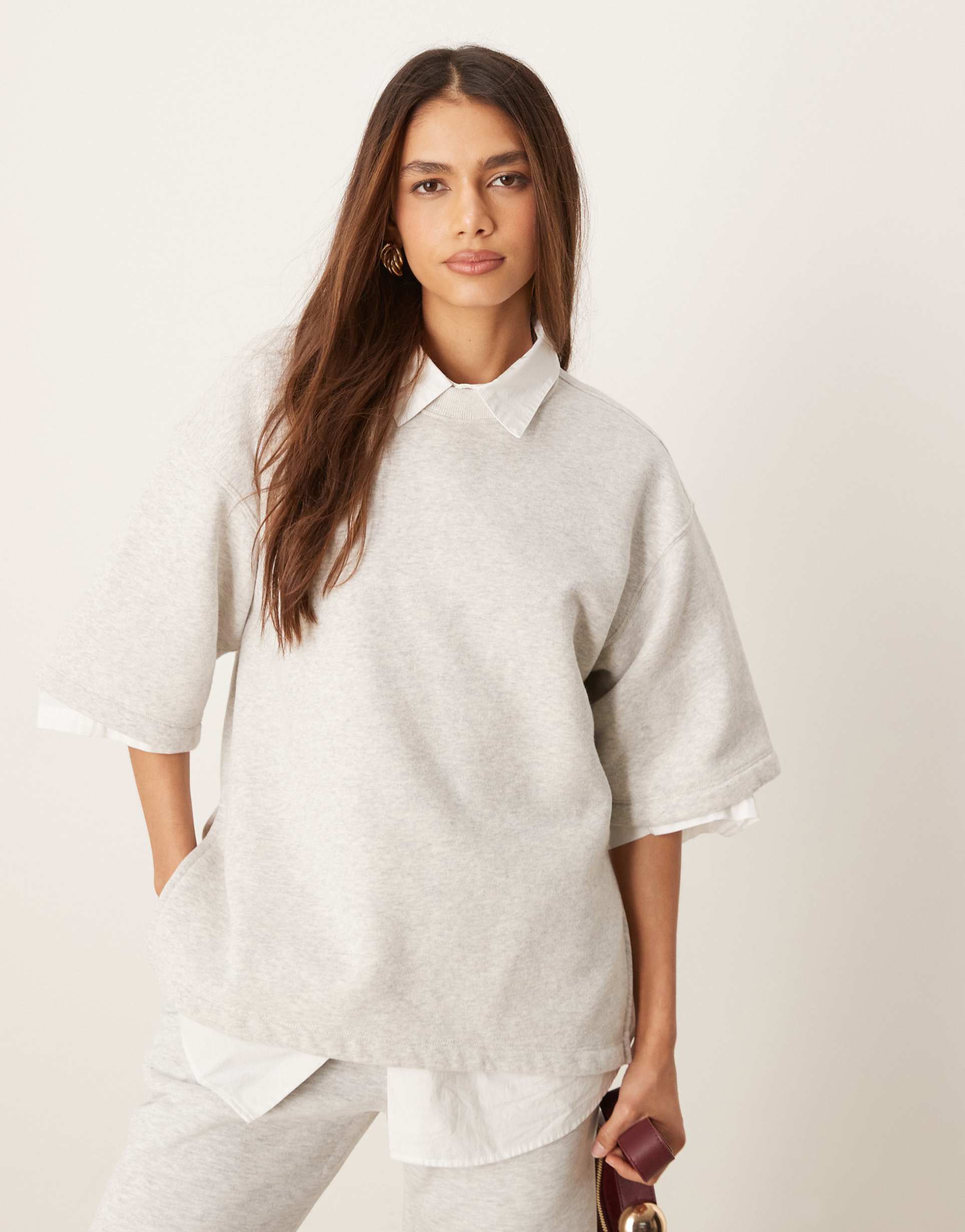 abercrombie & fitch oversized t-shirt with side slits in light gray