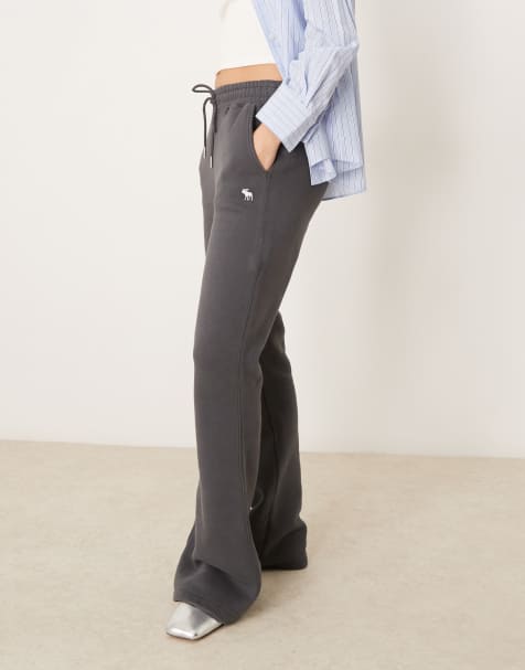 Abercrombie & Fitch - Pantalon de jogging évasé en molleton à logo emblématique - Gris anthracite - view 1