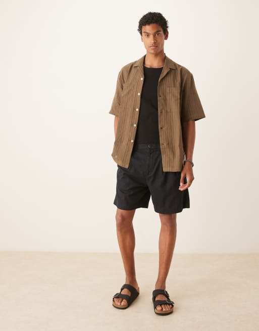 Abercrombie & Fitch - Pantaloncini neri a pieghe da 9", 2 di 5