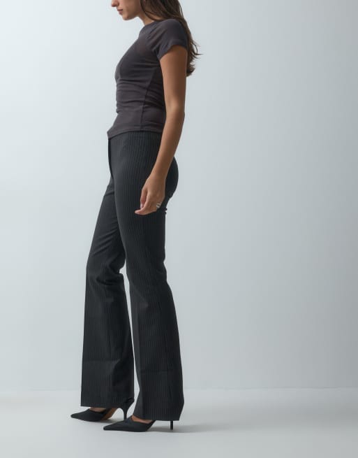 Abercrombie & Fitch pantalone svasato a vita alta gessato nero, 2 di 5